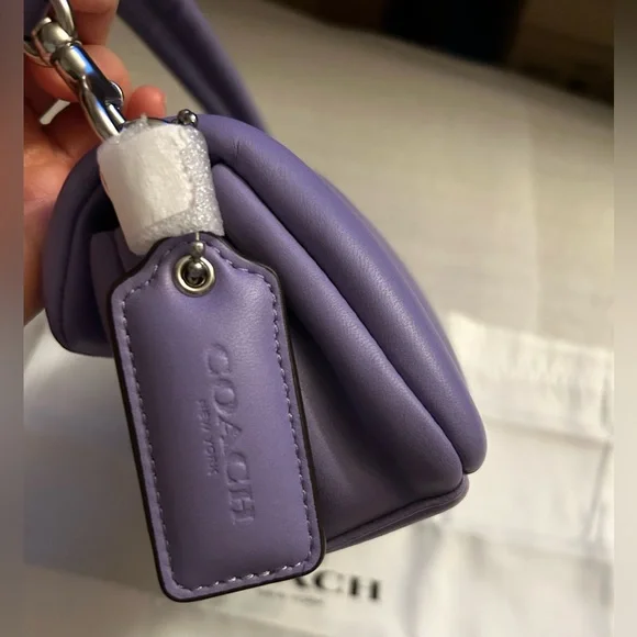 Coach pillow tabby 18 shoulder bag
